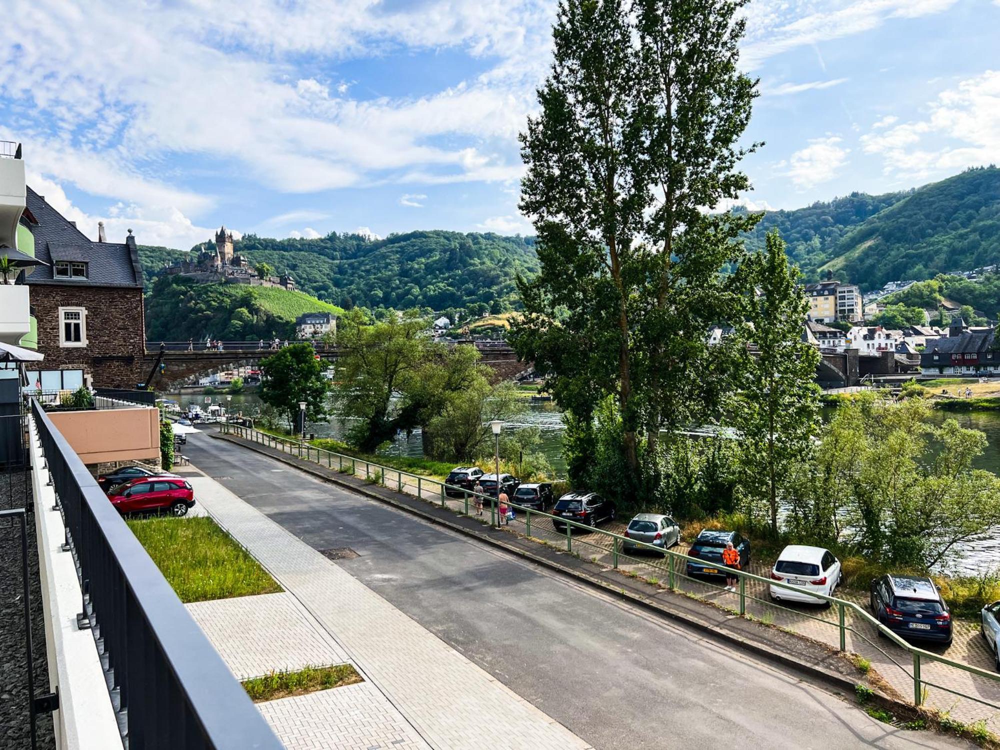 Moselblick I Ad Reichsburg Parkplatz 100M Marktplatz Commune fusionnée de Cochem-Land Extérieur photo